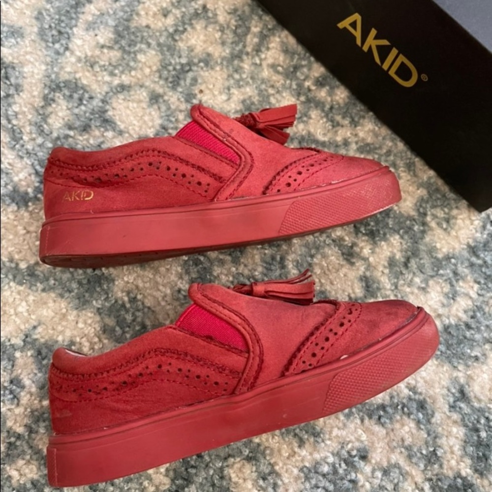 Akid Live slip-ons